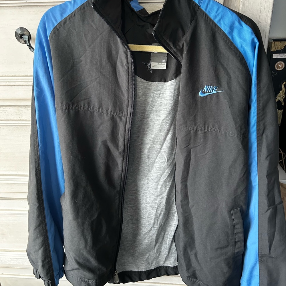 Nike windbreaker